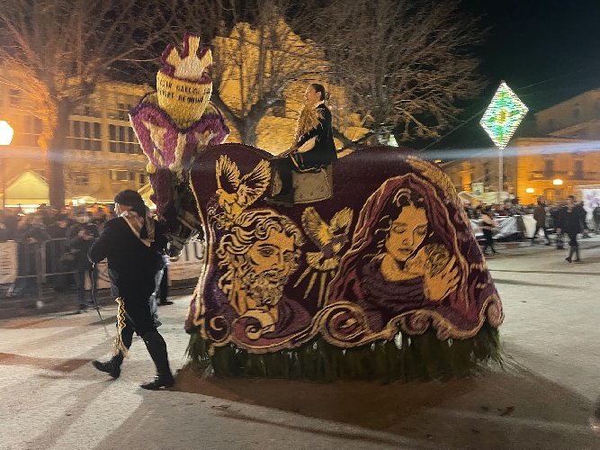 https://www.ragusanews.com/immagini_articoli/25-03-2025/1742933567-cavalcata-di-san-giuseppe-signori-l-egitto-in-cui-fuggire-e-a-scicli-1-500.jpg