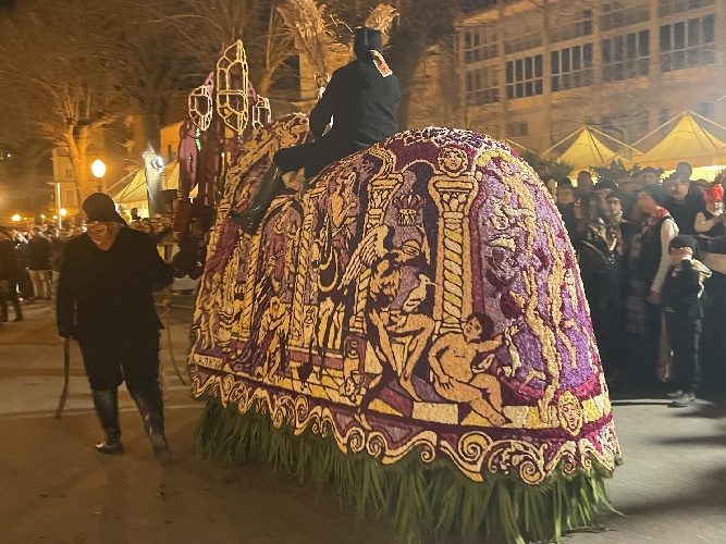 https://www.ragusanews.com/immagini_articoli/25-03-2025/1742933571-cavalcata-di-san-giuseppe-signori-l-egitto-in-cui-fuggire-e-a-scicli-4-500.jpg