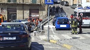 https://www.ragusanews.com/immagini_articoli/25-04-2025/lanciano-auto-piomba-sui-manifestanti-del-25-aprile-un-morto-e-diversi-feriti-ipotesi-malore-100.jpg