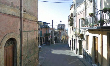 https://www.ragusanews.com/immagini_articoli/25-05-2021/covid-sicilia-3-zone-rosse-una-proroga-e-una-new-entry-fino-al-3-giugno-280.jpg