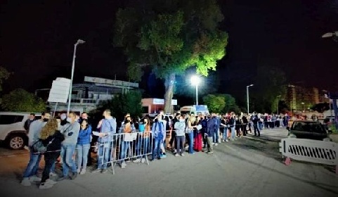 https://www.ragusanews.com/immagini_articoli/25-05-2021/sicilia-campagna-in-stand-by-i-rimandati-a-giugno-aspettano-pfizer-280.jpg