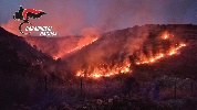 https://www.ragusanews.com/immagini_articoli/25-08-2023/ragusa-ibla-grave-incendio-in-prossimita-del-centro-storico-100.jpg