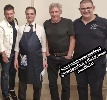 https://www.ragusanews.com/immagini_articoli/25-10-2021/harrison-ford-e-antonio-banderas-cena-di-pesce-in-trattoria-100.jpg
