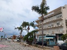 https://www.ragusanews.com/immagini_articoli/26-08-2023/marina-di-ragusa-la-doccia-guasta-in-piazza-malta-100.jpg