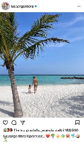 https://www.ragusanews.com/immagini_articoli/27-01-2022/1643279375-luca-argentero-e-cristina-marino-in-vacanza-alle-maldive-con-la-figlia-nina-1-280.jpg
