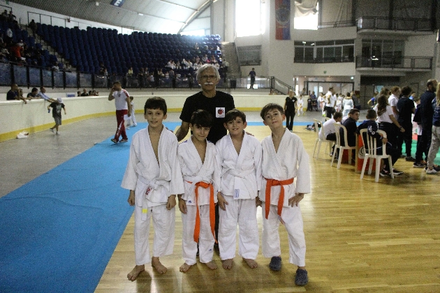 https://www.ragusanews.com/immagini_articoli/27-10-2016/judo-for-the-world-420.jpg