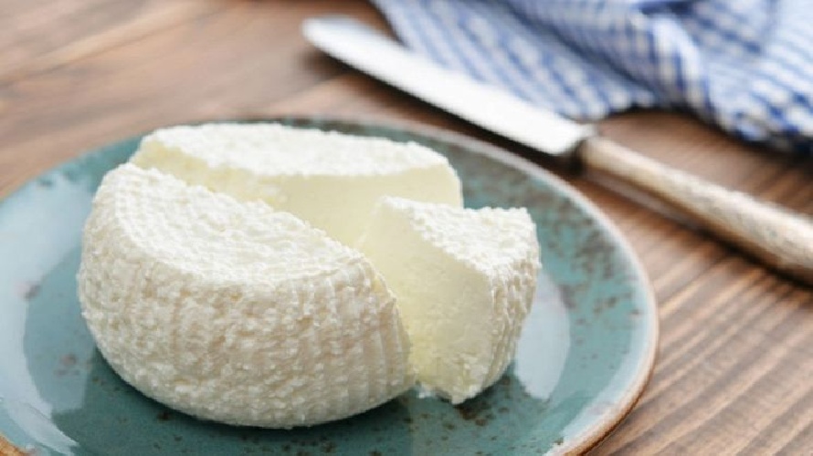 https://www.ragusanews.com/immagini_articoli/27-10-2021/formaggi-magri-a-dieta-quali-scegliere-500.jpg