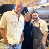 https://www.ragusanews.com/immagini_articoli/27-10-2023/vincent-cassel-turista-a-siracusa-cena-in-ortigia-100.jpg