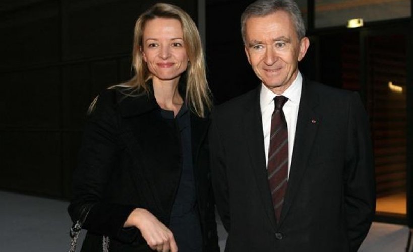 https://www.ragusanews.com/immagini_articoli/28-01-2019/delphine-arnault-principessa-lusso-taormina-500.jpg