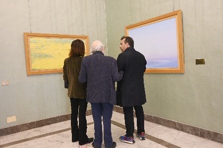 https://www.ragusanews.com/immagini_articoli/28-01-2024/1706464555-emilio-isgro-e-il-respiro-di-scicli-3-300.jpg