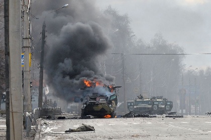 https://www.ragusanews.com/immagini_articoli/28-02-2022/attaccati-alla-canna-del-gas-il-nostro-futuro-non-puo-dipendere-da-putin-280.jpg