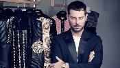 https://www.ragusanews.com/immagini_articoli/28-05-2023/fausto-puglisi-e-siciliano-il-direttore-creativo-di-roberto-cavalli-100.jpg