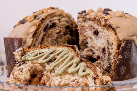 https://www.ragusanews.com/immagini_articoli/28-11-2024/1732816453-panettonissimo-a-scicli-la-festa-dei-panettoni-artigianali-2-300.jpg