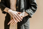 https://www.ragusanews.com/immagini_articoli/28-11-2024/orologi-michael-kors-un-mix-di-lusso-e-funzionalita-100.jpg
