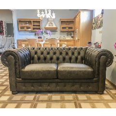 https://www.ragusanews.com/immagini_articoli/28-12-2019/1577555653-gruppo-inventa-il-mobile-sartoriale-il-vantaggio-scelta-1-240.jpg