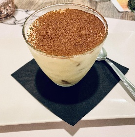 https://www.ragusanews.com/immagini_articoli/28-12-2021/1640701729-lo-chef-giuseppe-petrolo-all-osteria-tre-colli-di-scicli-foto-6-280.jpg