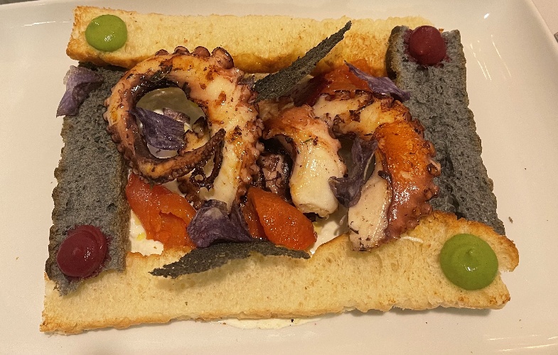 https://www.ragusanews.com/immagini_articoli/28-12-2021/lo-chef-giuseppe-petrolo-all-osteria-tre-colli-di-scicli-foto-500.jpg