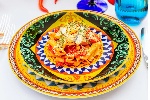 https://www.ragusanews.com/immagini_articoli/29-09-2022/dolce-gabbana-invitano-a-un-pranzo-siciliano-al-four-seasons-di-milano-100.jpg