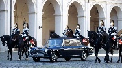 https://www.ragusanews.com/immagini_articoli/29-11-2021/la-flaminia-del-presidente-della-repubblica-compie-60-anni-foto-video-100.jpg