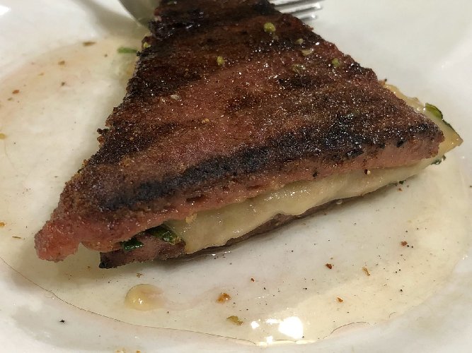 https://www.ragusanews.com/immagini_articoli/30-03-2018/1522412722-vero-street-food-carne-cavallo-catania-4-500.jpg