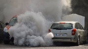 https://www.ragusanews.com/immagini_articoli/30-06-2022/stop-auto-benzina-e-diesel-100mila-posti-di-lavoro-in-meno-100.jpg