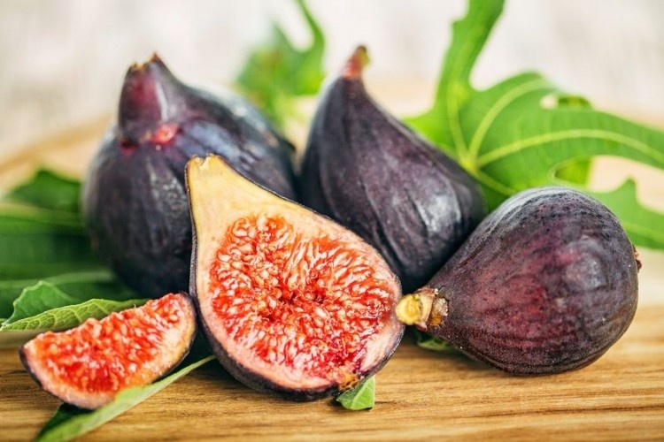 https://www.ragusanews.com/immagini_articoli/30-08-2021/fichi-quanti-mangiarne-a-dieta-500.jpg