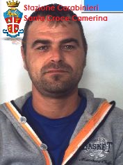 Picchia la moglie davanti al bimbo, arrestato rumeno