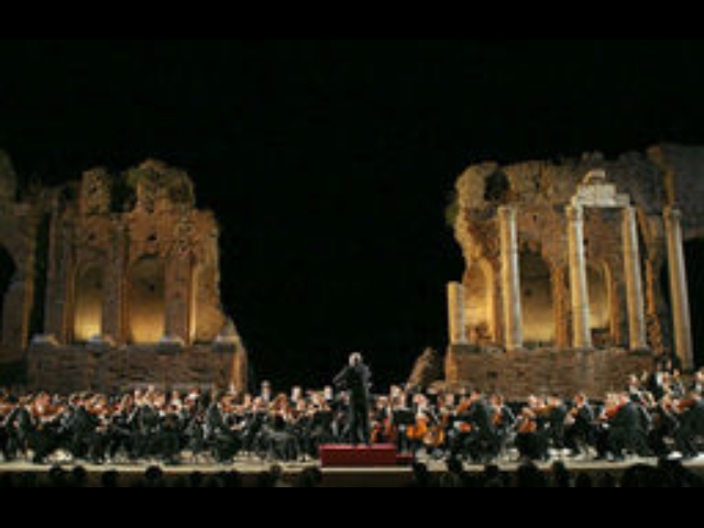 Taormina Arte,nomina direttori artistici