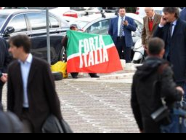 Pdl Ars, 6 con Alfano e 4 con Berlusconi