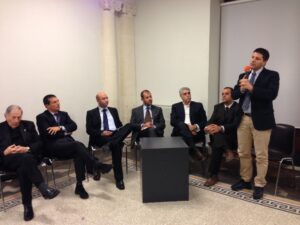Il dibattito