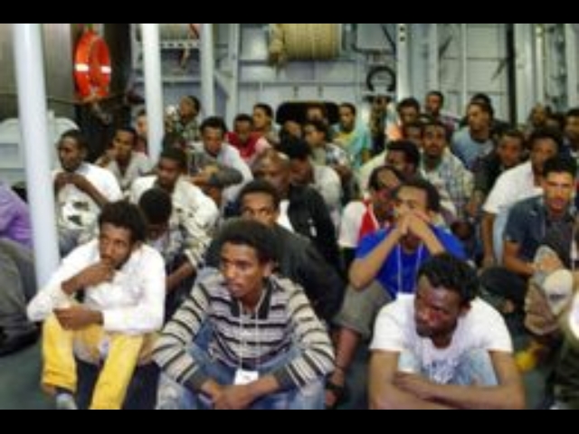 Approdati 317 migranti nel siracusano