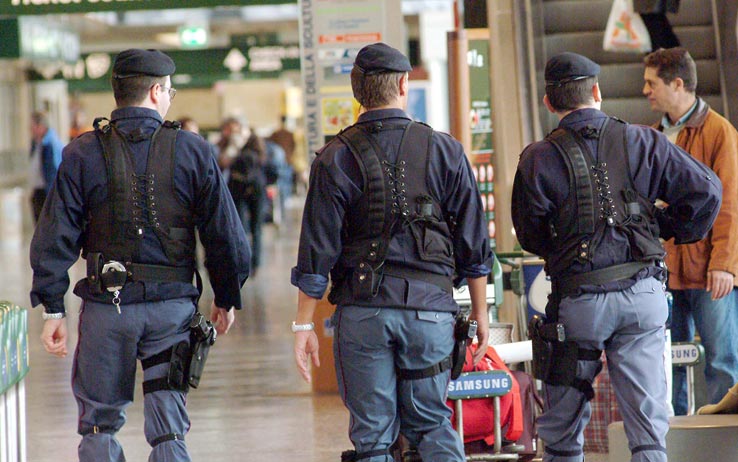 La Polizia di Frontiera di Comiso arresta due clandestini