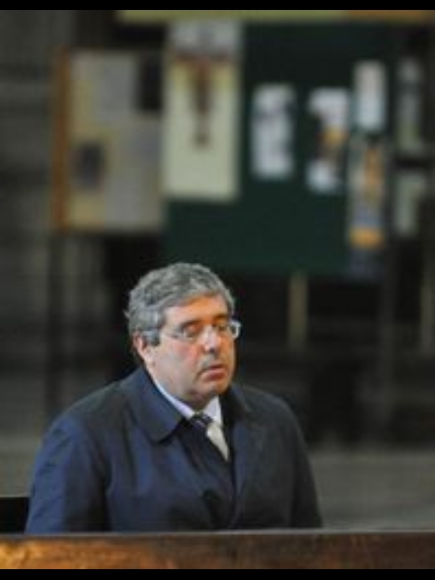 Totò Cuffaro chiede servizi sociali
