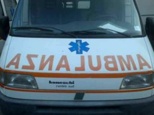 Denunciato autista ambulanza ubriaco