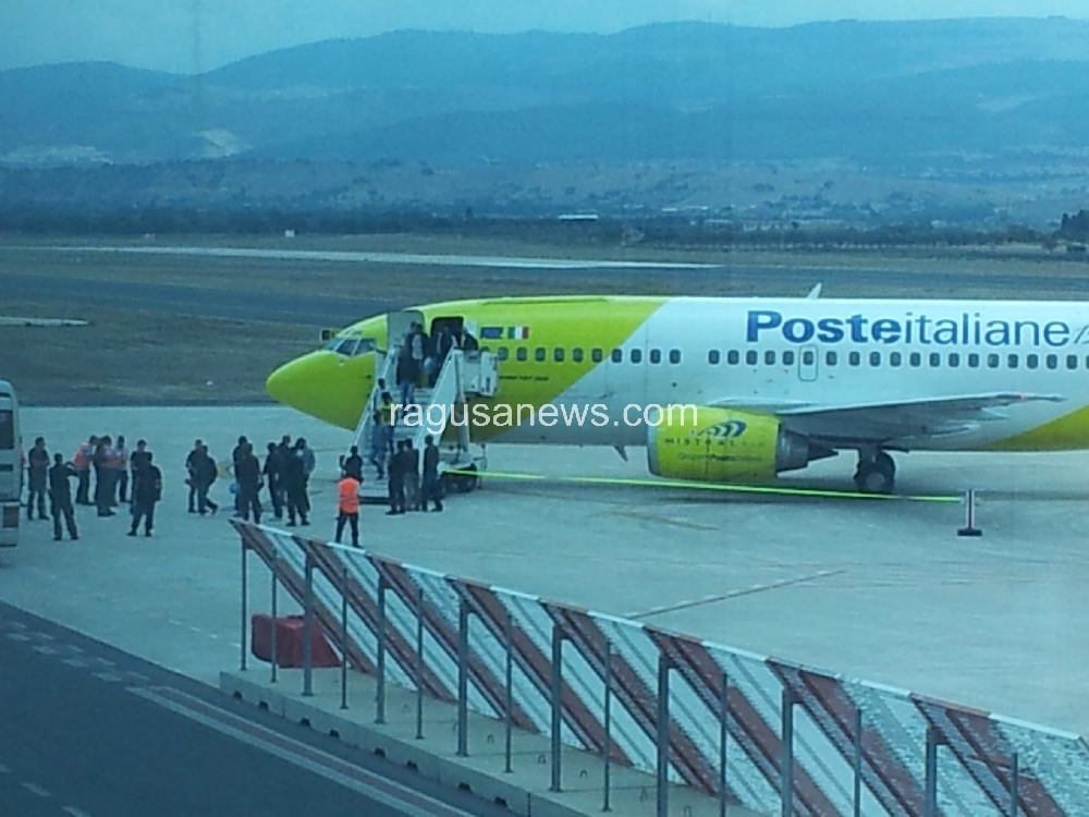 Comiso, volo umanitario, proveniente da Lampedusa