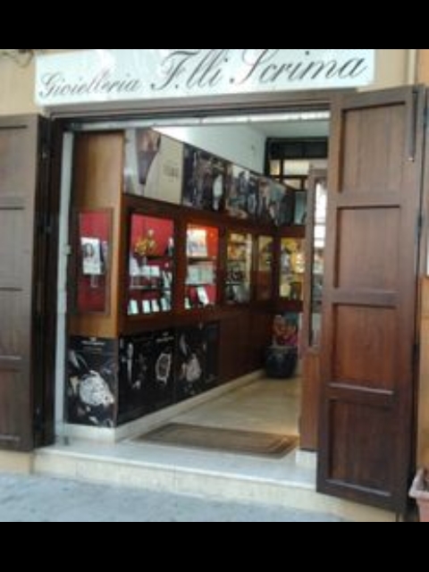 Mafia: sequestrati beni a gioielliere