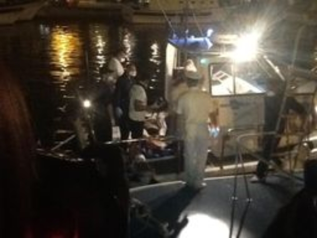 Barcone soccorso in mare nel Siracusano