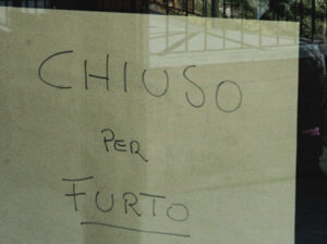 Chiuso per furto