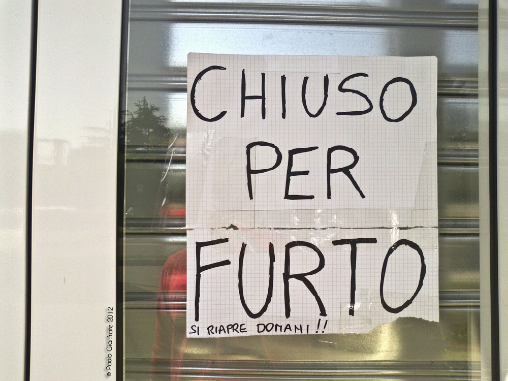 Nella zona artigianale azienda rischia di chiudere per troppi furti