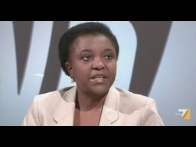 Immigrazione: Kyenge, riflettiamo su Cie