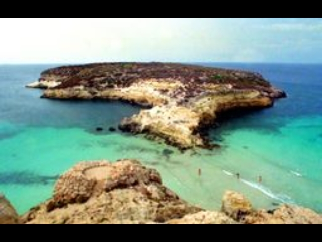 Turismo:Lampedusa fa concorrenza a Sharm
