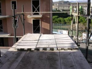 E’ caduto da un’impalcatura