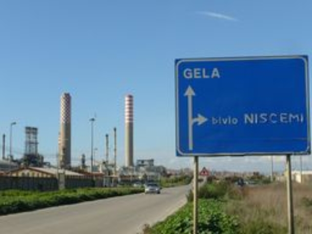 Figlio a comunità, madre fugge con lui