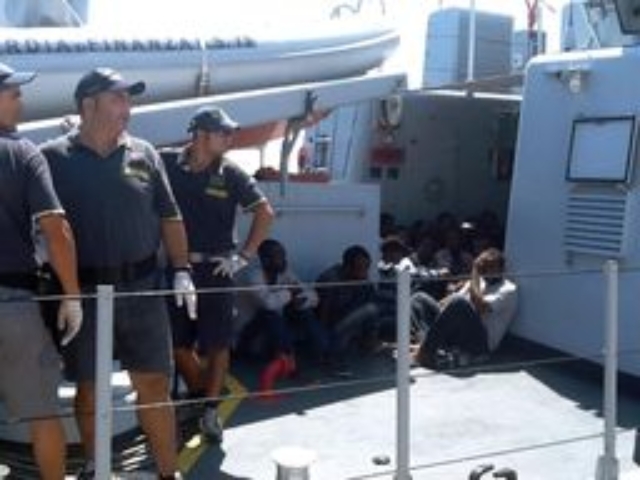 immigrazione: Salamis,giunti 50 migranti