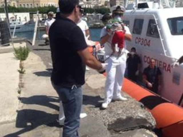 Immigrazione: sbarca Sam, star a 5 mesi