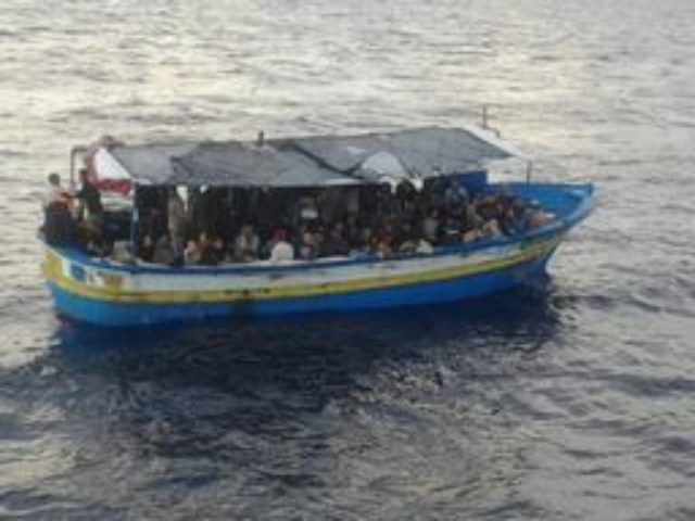 Giunti a Siracusa un centinaio migranti