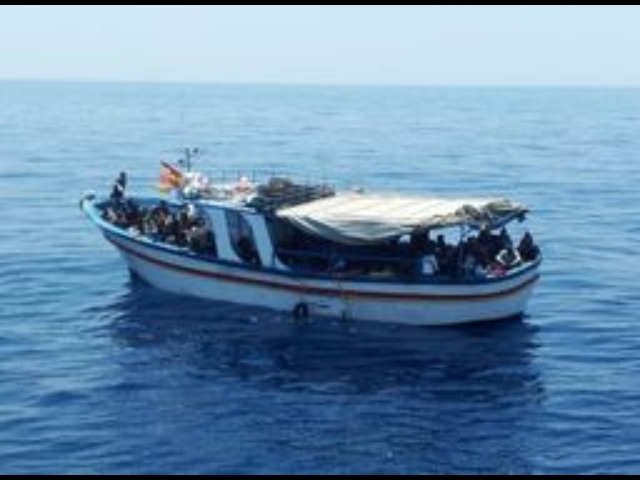 Immigrazione: in 350 sbarcati in Sicilia