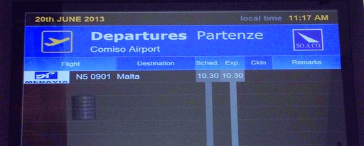 Comiso, l’aeroporto deserto dove sbarcano solo i migranti
