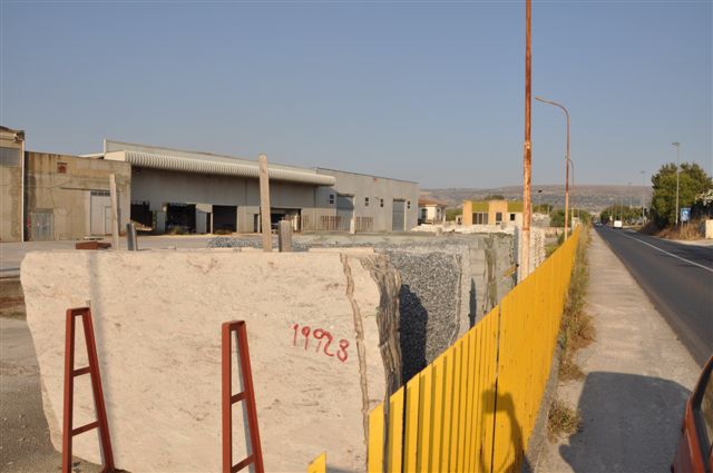 Furto in un’azienda di marmi di Comiso