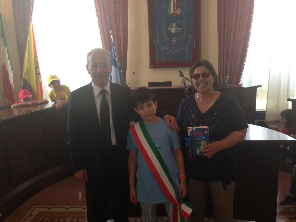 Un bimbo sciclitano diventa sindaco a Pozzallo
